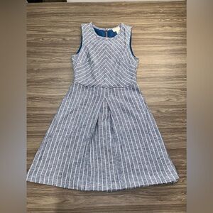 Women's ANN TAYLOR LOFT Linen Blend DRESS Sz 0 Blue White Flare Skirt Open Back